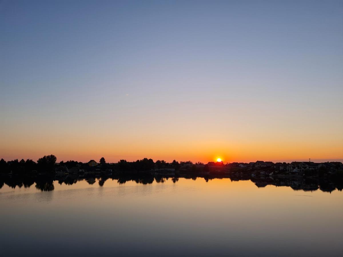 Vila Ferie Dunajska Luzna Экстерьер фото